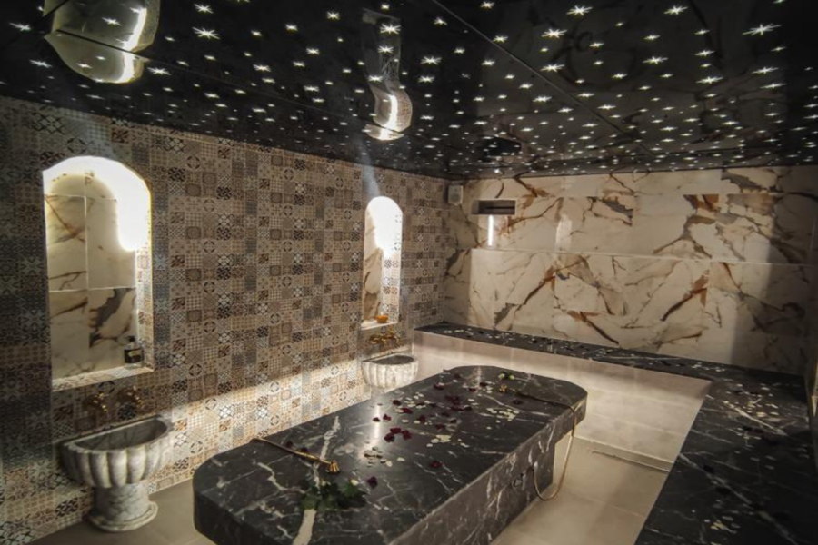 Romantisches Spa-Erlebnis mit Abendessen im Restaurant Chouf L'Or