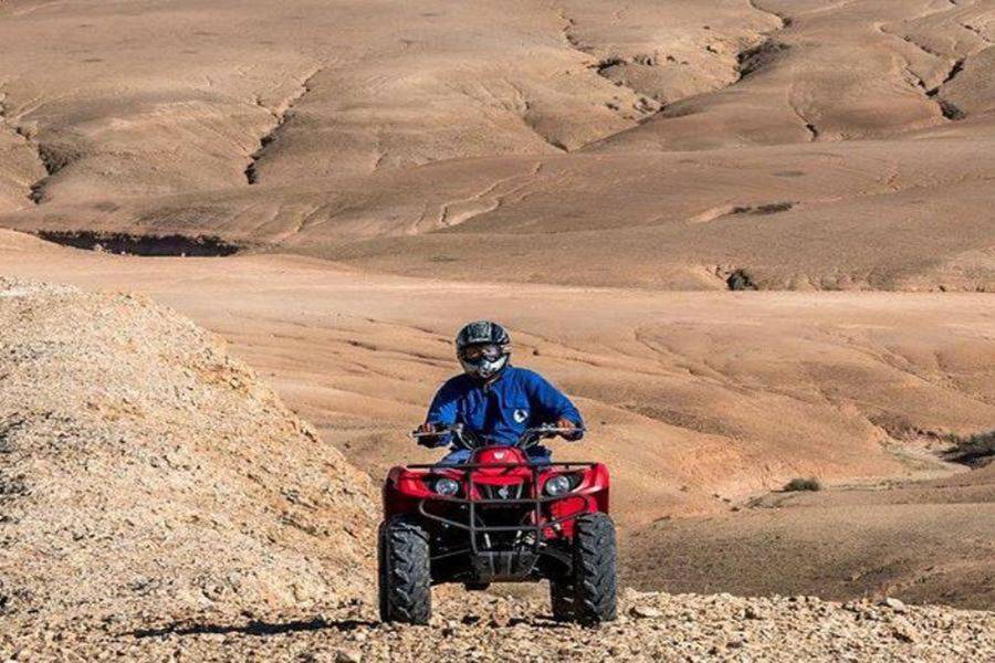 Quad, Camel Ride und Abendessen in der Felsenwüste von Agafay