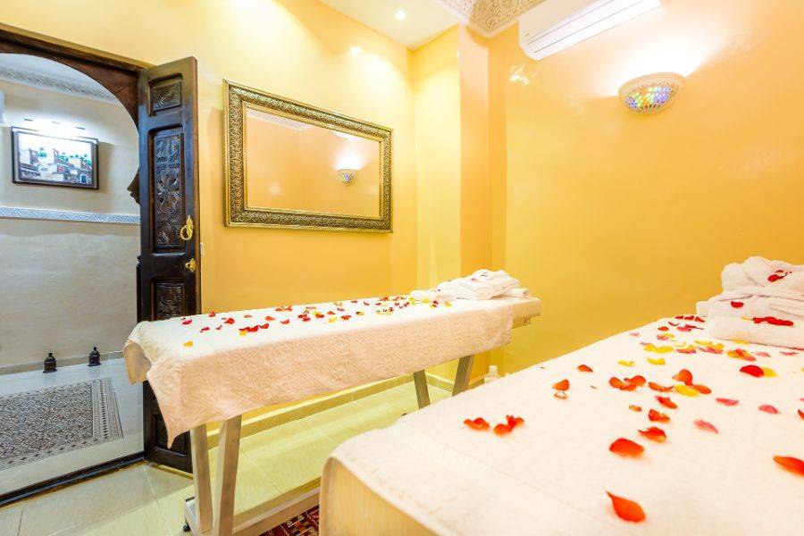 2 Tage Tour in Marrakesch mit Halbpension und Spa ab Casablanca  