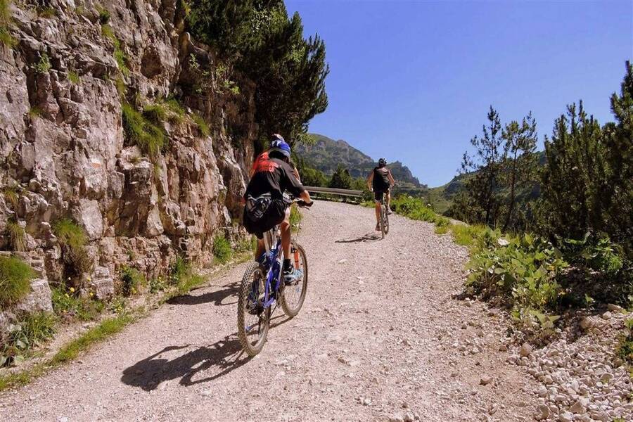 Fahrradtour zum Atlasgebirge und Berberdorf von Marrakesch