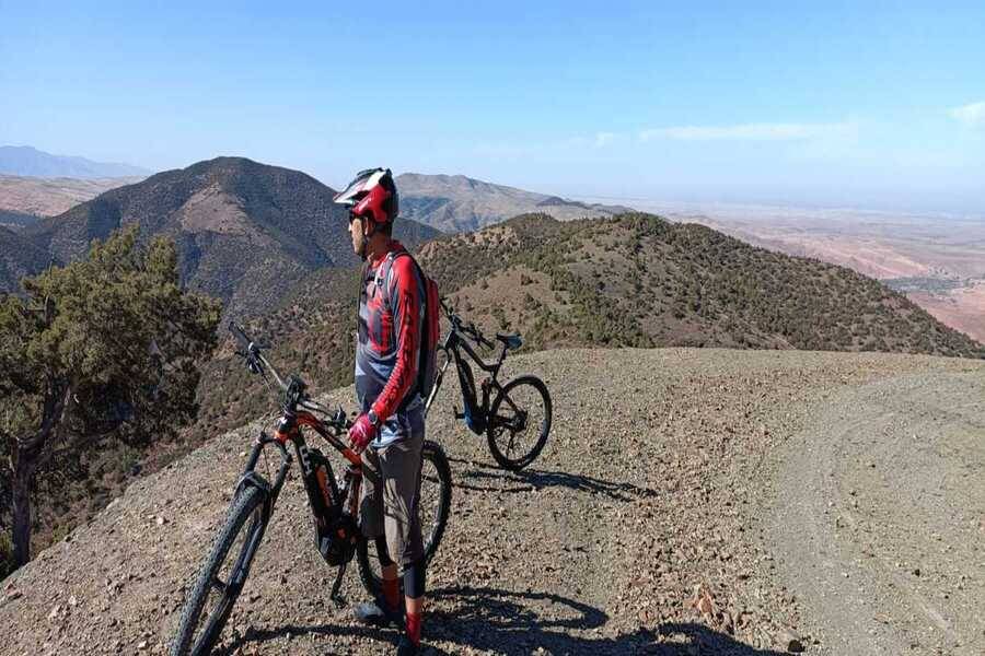 Fahrradtour zum Atlasgebirge und Berberdorf von Marrakesch