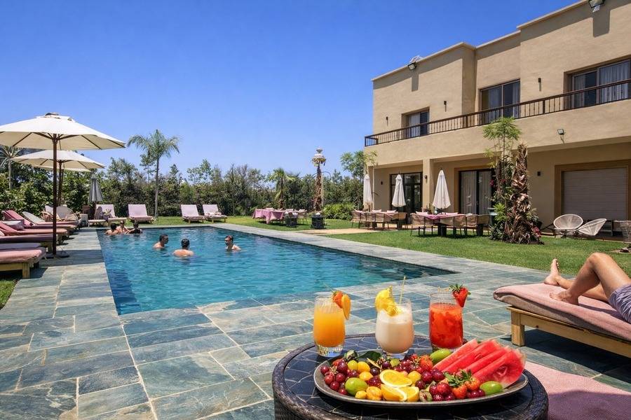  1 740 Heißluftballonfahrt bei Sonnenaufgang, Pool-Tagesticket & Mittagessen in Marrakesch