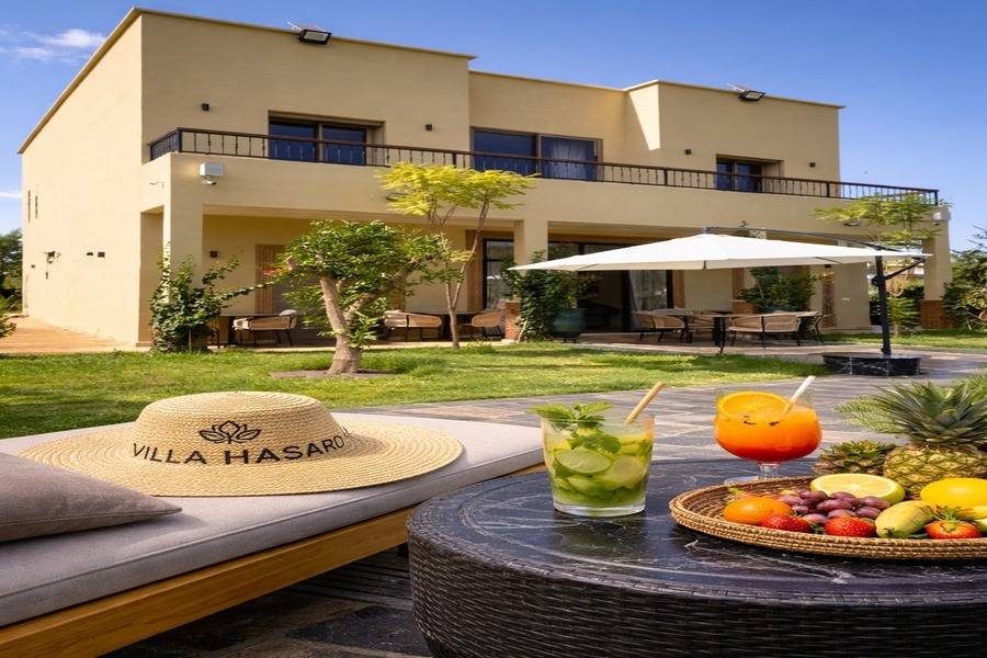  1 740 Heißluftballonfahrt bei Sonnenaufgang, Pool-Tagesticket & Mittagessen in Marrakesch